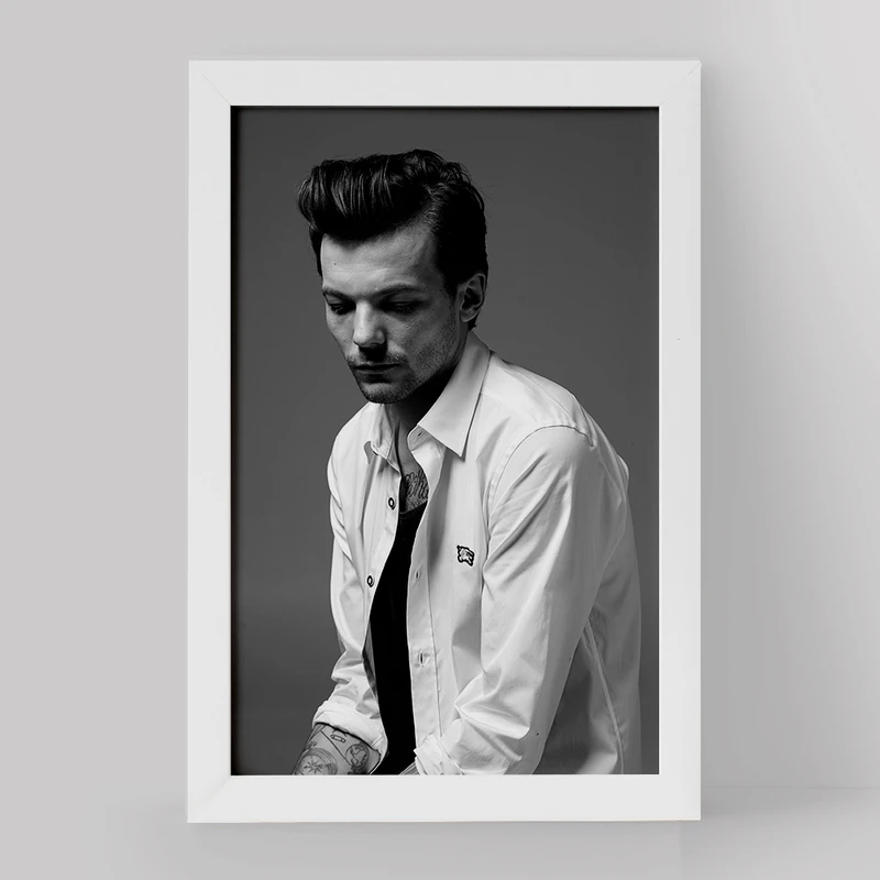تابلو خندالو مدل لویی تاملینسون گروه موسیقی وان دایرکشن One Direction کد 18908