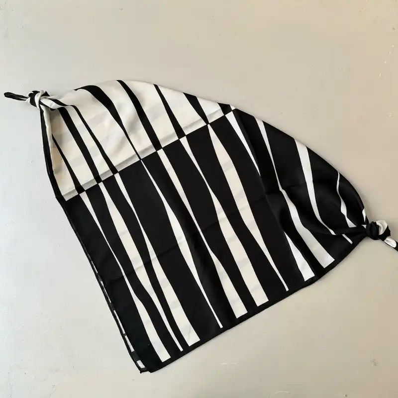 روسری زنانه مدل مینی اسکارف توییل مهمانی مجلسی اسپورت قواره 75 راه راهی خط دار