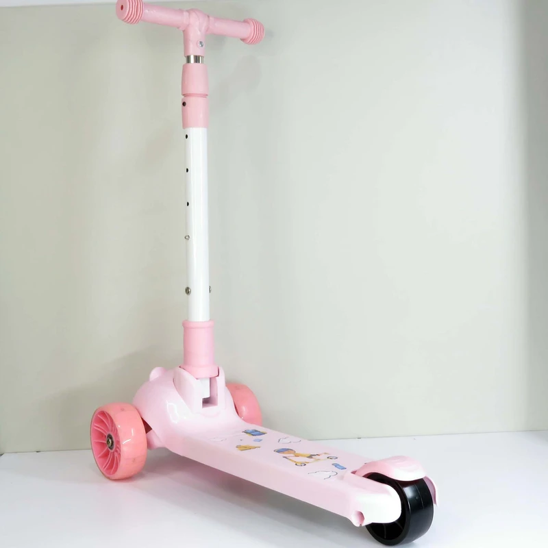 عکس شماره 2 : اسکوتر مدل خوک مهربان کد 1508