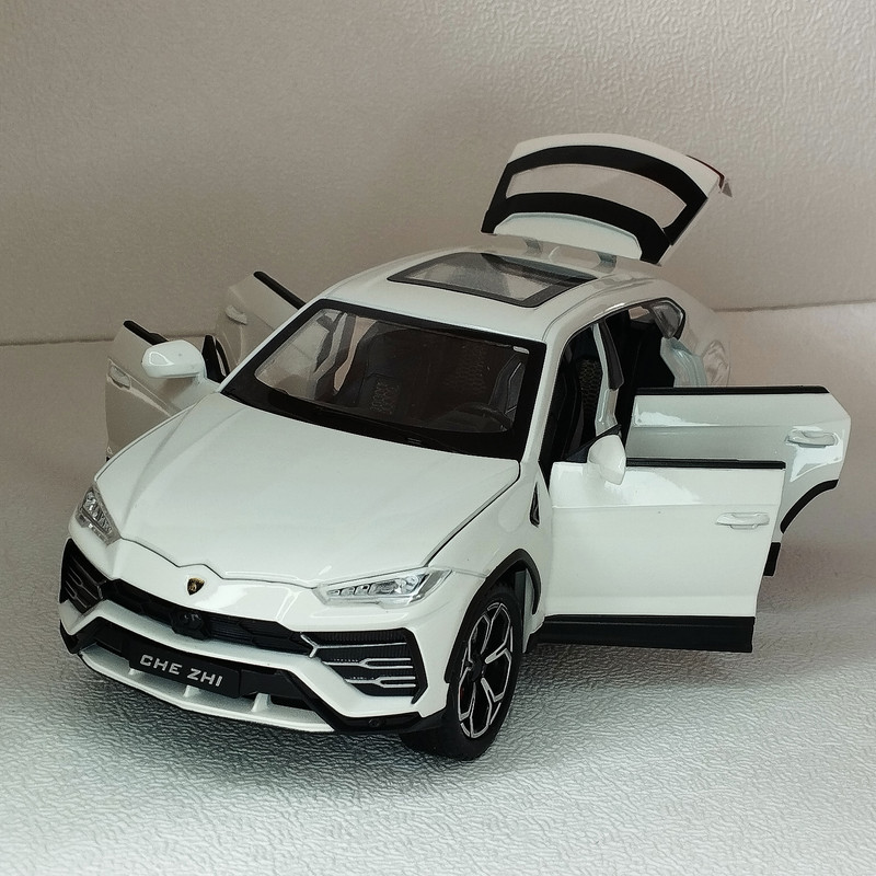 ماشین بازی چه ژی مدل lamborghini urus دودزا