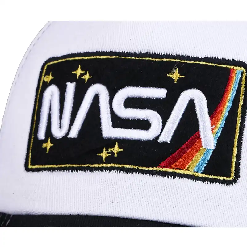 کلاه کپ مدل پشت تور ابری