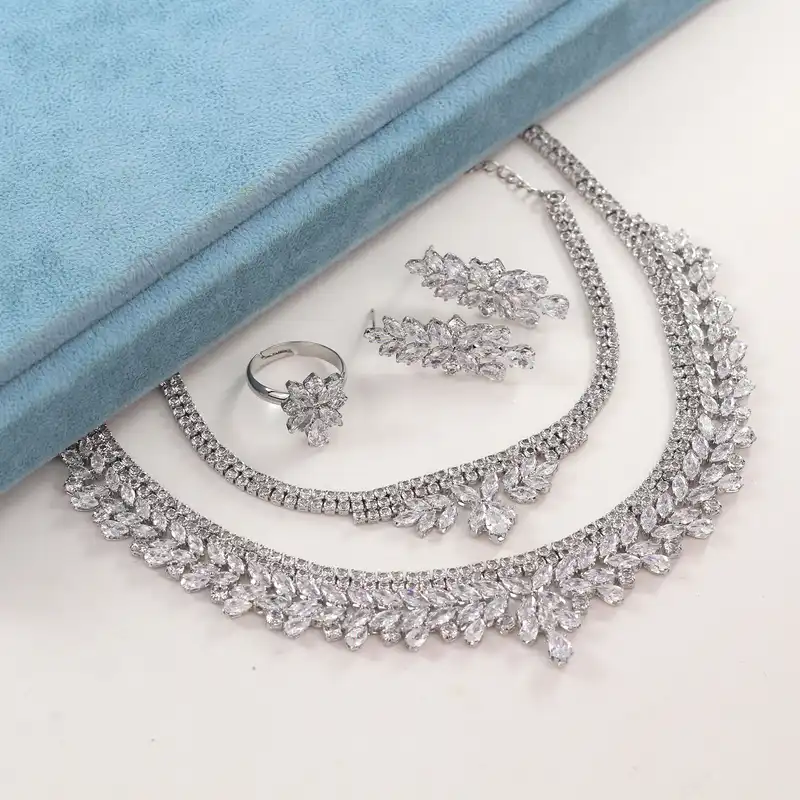 ست زنانه مدل عروس کد AA226