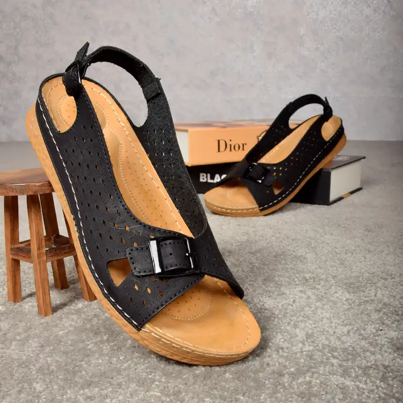 صندل زنانه پاپا مدل BK.2794