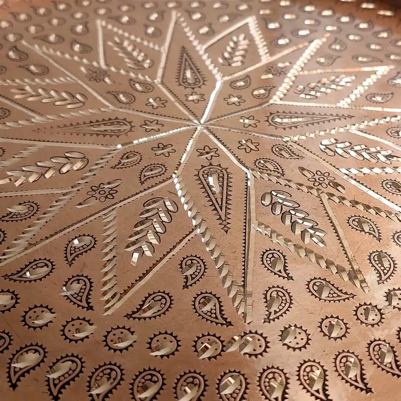 سینی مسی مدل قلمزنی طرح الماس تراش