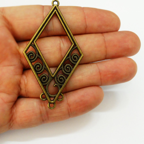 آویز گردنبند دخترانه مدل زلیخا کد AG 588