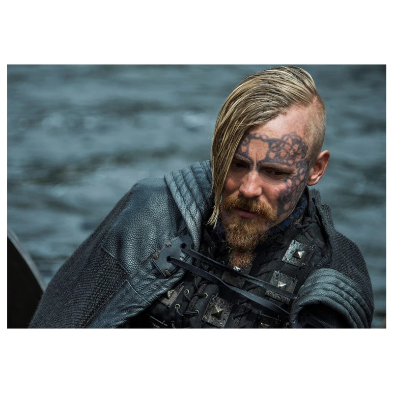 پوستر مدل ragnar lothbrok کد 1495