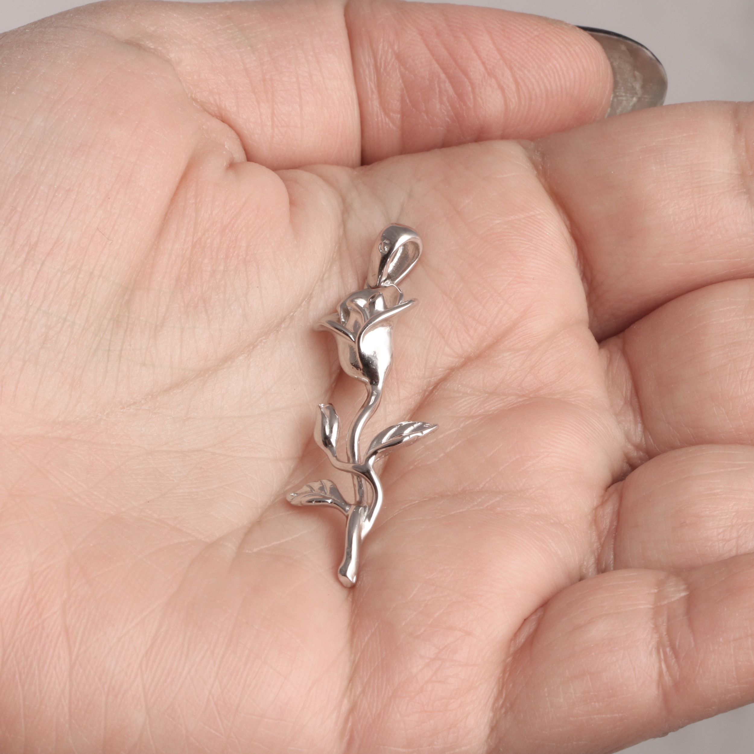 آویز گردنبند نقره زنانه مدل GTA-217