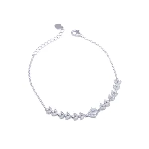 دستبند نقره طرح گل کد B1123