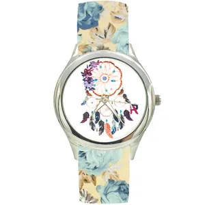 ساعت مچی عقربه ای زنانه مدل  بند پارچه ای کد 4607 