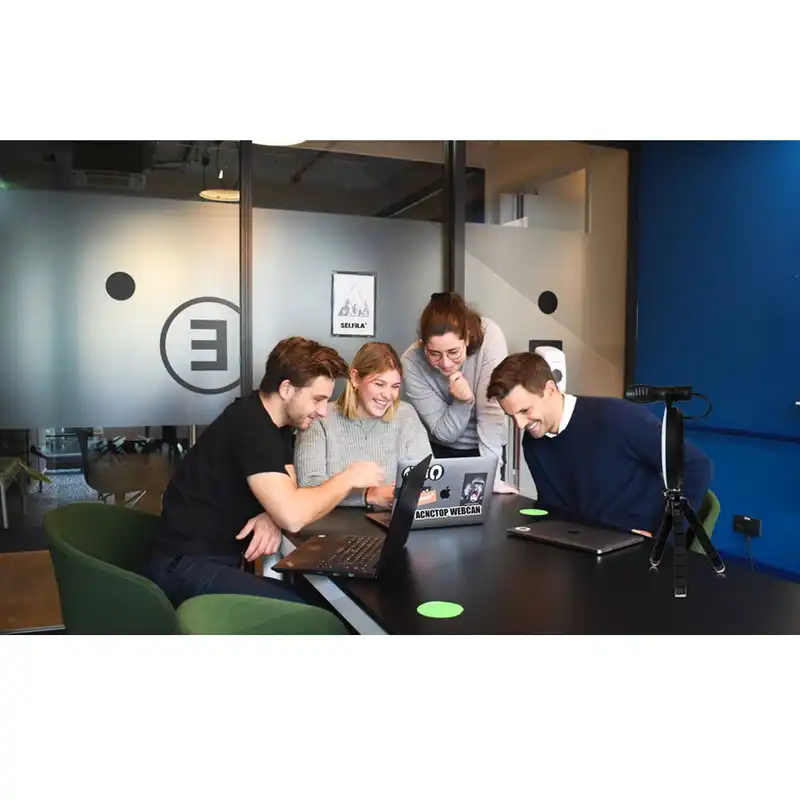 وب کم مدل   5Color And 5 Brightness Levels