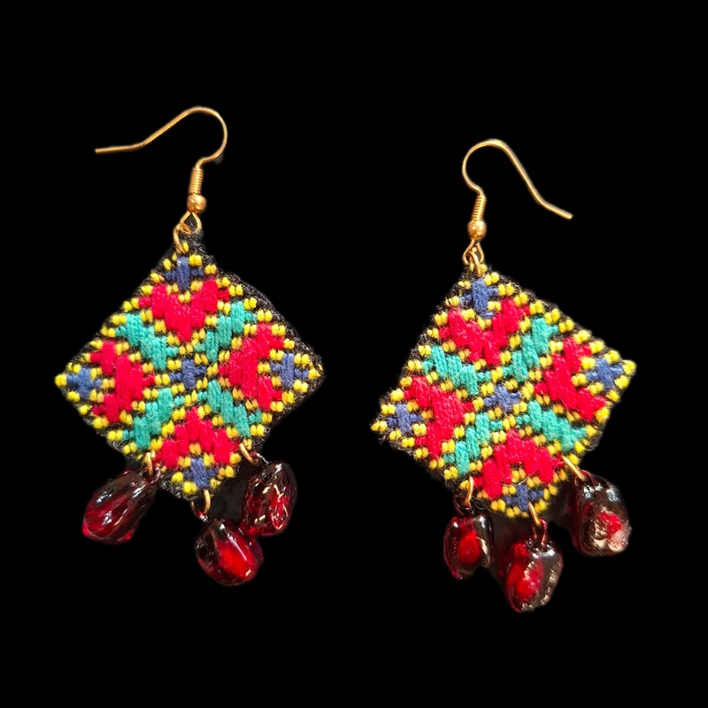 گوشواره دست دوز زنانه مدل صدف02