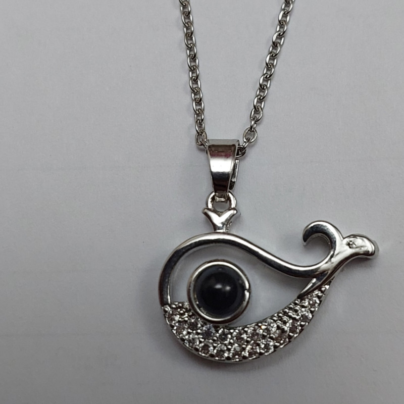 گردنبند دخترانه مدل نهنگ