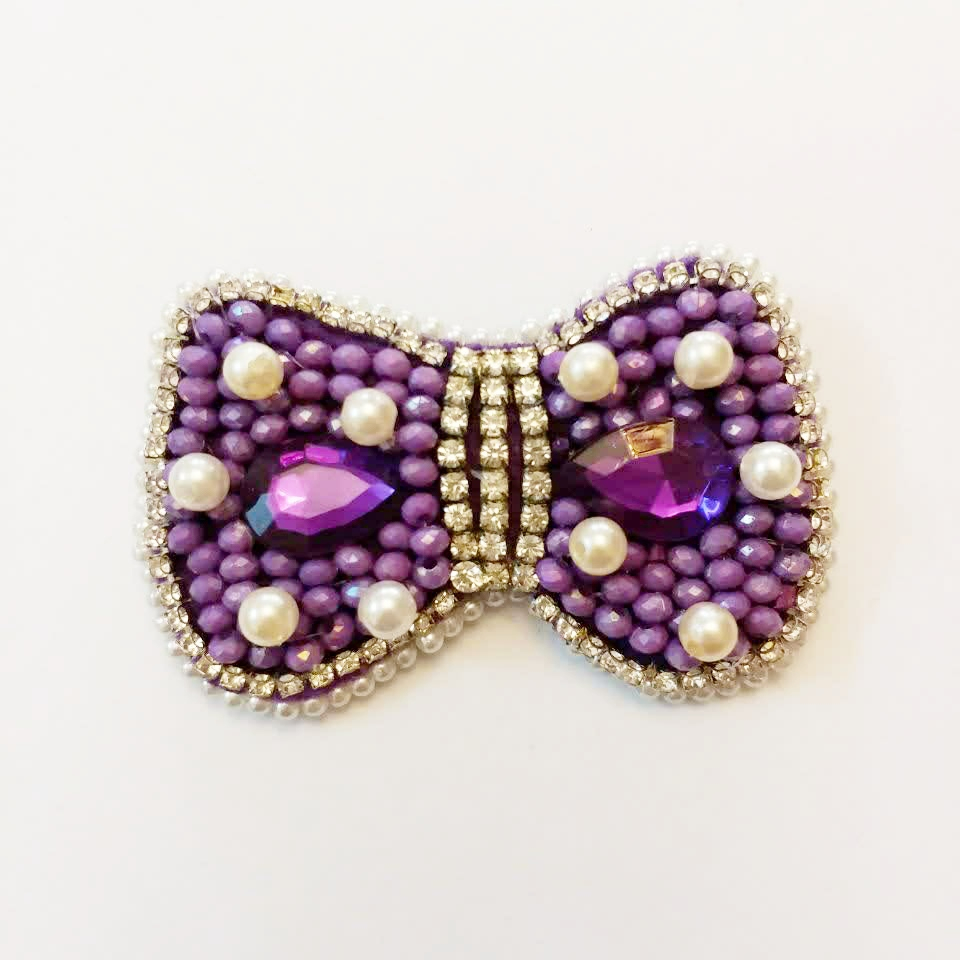 گل سینه زنانه مدل پاپیون