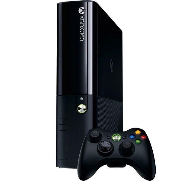 کنسول بازی مایکروسافت Xbox 360 4GB کنسول بازی مایکروسافت Xbox 360 4GB