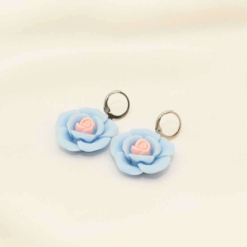 گوشواره زنانه دلنار گالری مدل رز گوشواره زنانه دلنار گالری مدل رز