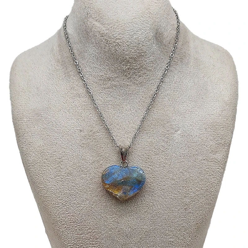 گردنبند دخترانه مدل لابرادوریت طرح قلب کد 12-45