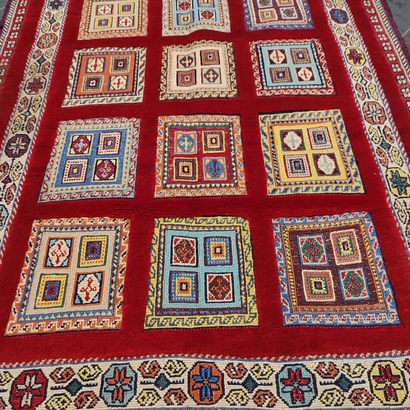 گلیم فرش دستباف دو متری طرح کف خشتی مدل AA250