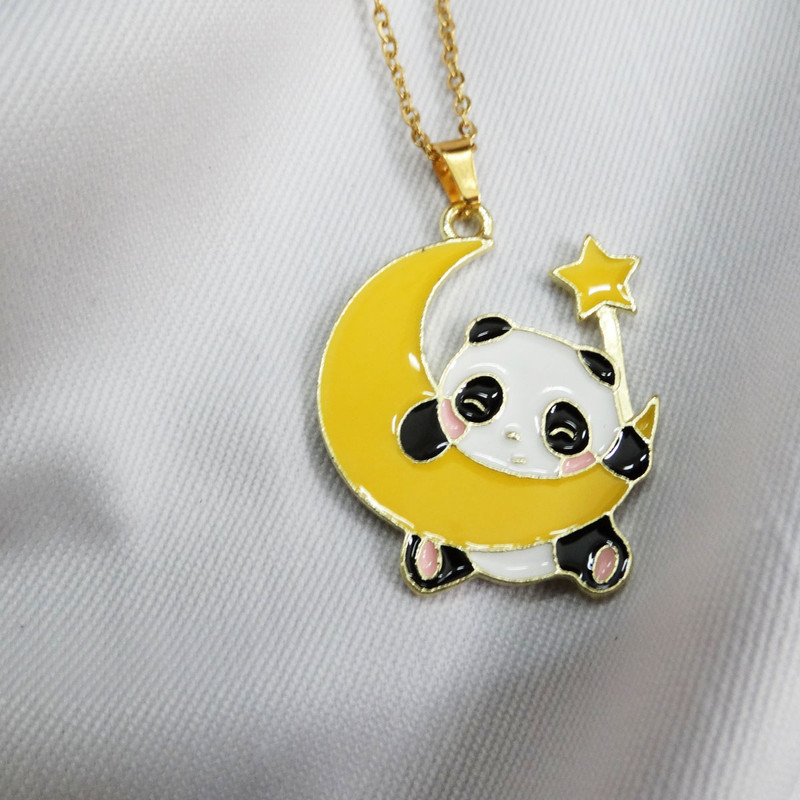 گردنبند دخترانه مدل پاندا و ماه زیبا کد GZ-Beh-23