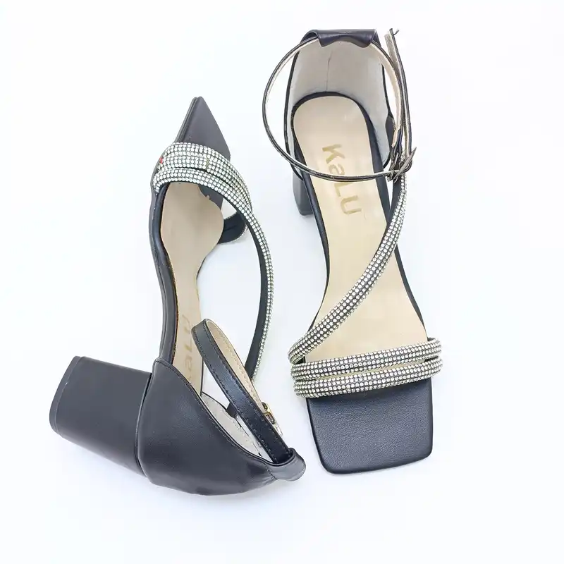 صندل زنانه مدل M 2