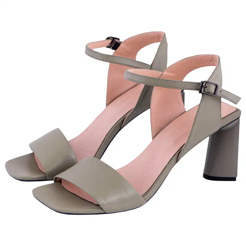 صندل زنانه چرم آرا مدل sh133 کد sbz