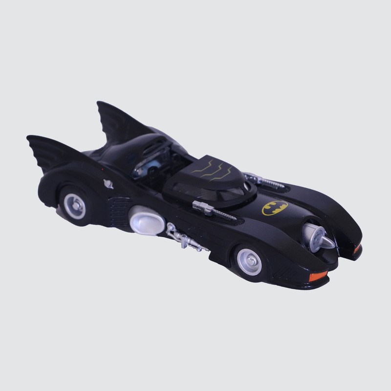 ماشین بازی مدل فلزی بت من BATMOBILE