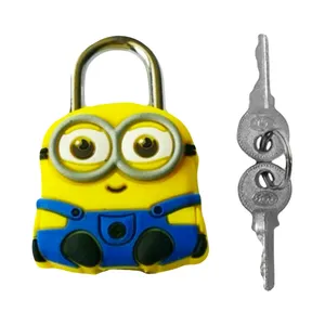 قفل آویز مدل سیلیکونی فانتزی طرح مینیون سایز 32 میلی متر