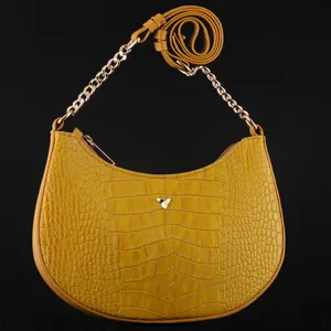 کیف رودوشی زنانه چرم یلسان مدل دلسا کد 3 DLSA-077-GCBS