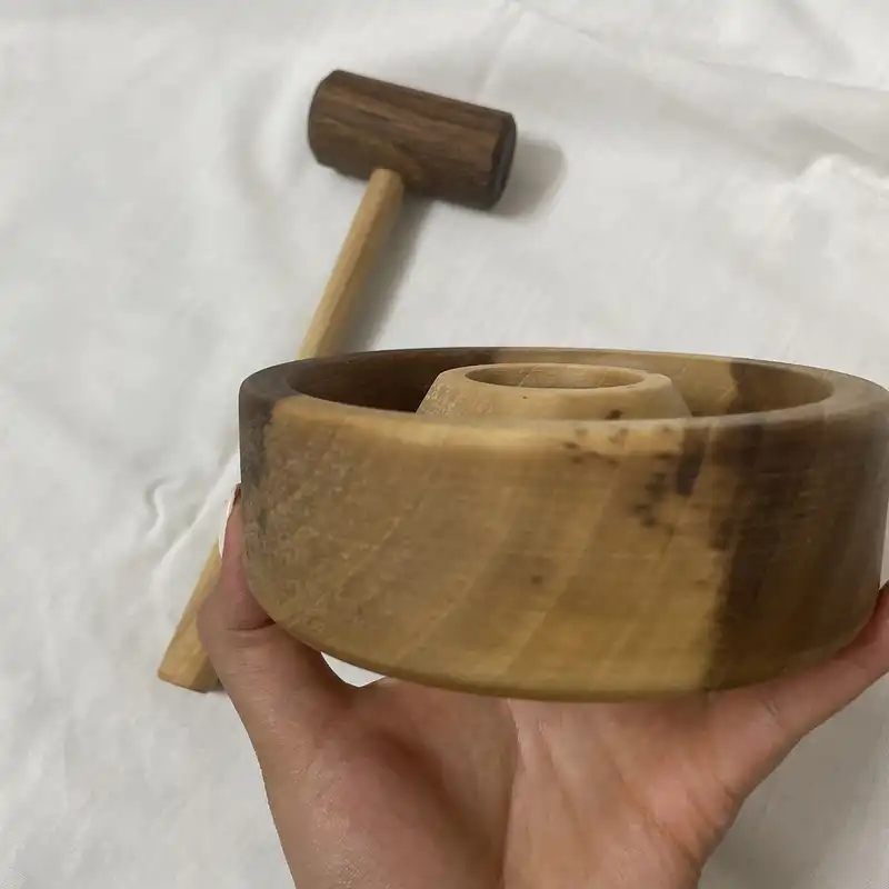 گردو شکن چوبی کد 022