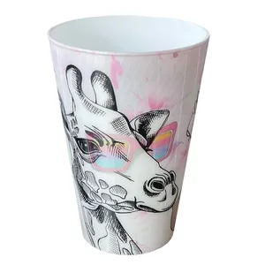 لیوان مدل فانتزی 3D طرح زرافه