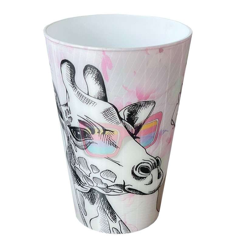 لیوان مدل فانتزی 3D طرح زرافه