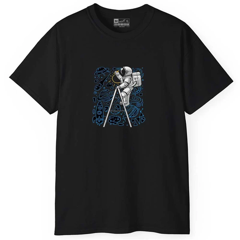 تی شرت آستین کوتاه مردانه پاد آفرین مدل فضانورد کد 0186