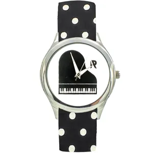 ساعت مچی عقربه ای زنانه مدل  بند پارچه ای کد 4401