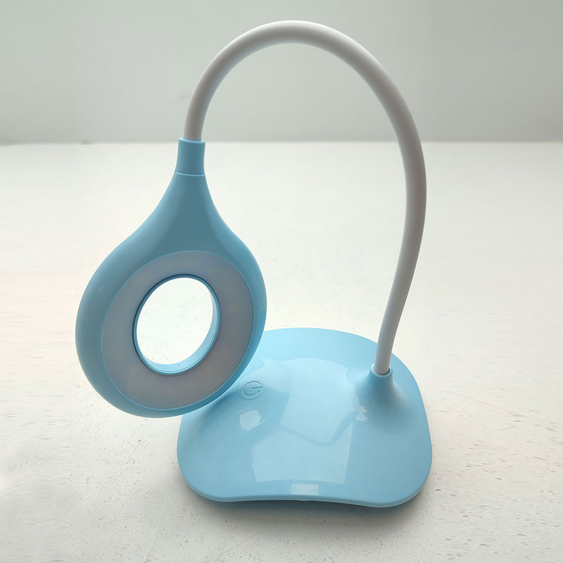 چراغ مطالعه مدل رومیزی طرح باتری خور لمسی کد 6520