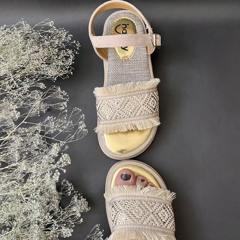 صندل زنانه مدل تانیا