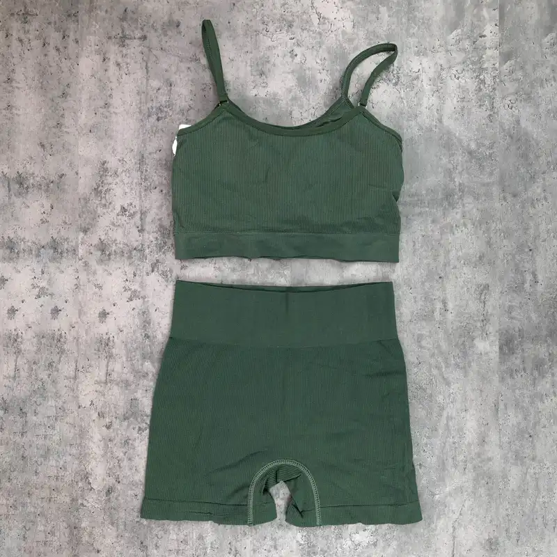 ست تاپ و شلوارک ورزشی زنانه مدل WS120-120