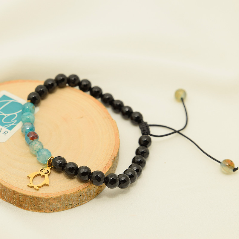 دستبند زنانه دلنار گالری مدل سنگ عقیق و پنگوئن بامزه دستبند زنانه دلنار گالری مدل سنگ عقیق و پنگوئن بامزه