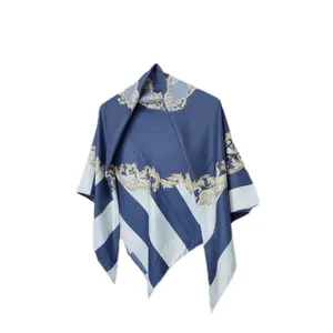 روسری زنانه مدل مانتیلا