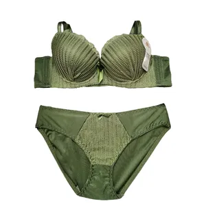 ست شورت و سوتین زنانه مدل اسفنجی جکدار رنگ سبز