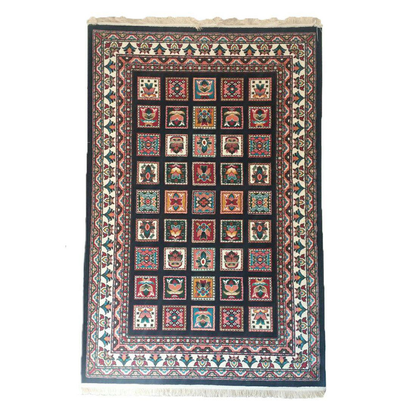 فرش ماشینی طرح خشتی گل کد0020 زمینه سرمه ای