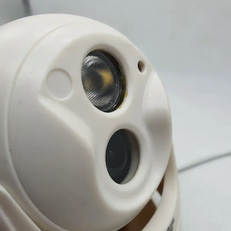 دوربین مداربسته شارک مدل warm light-SH3060FTL53AHD