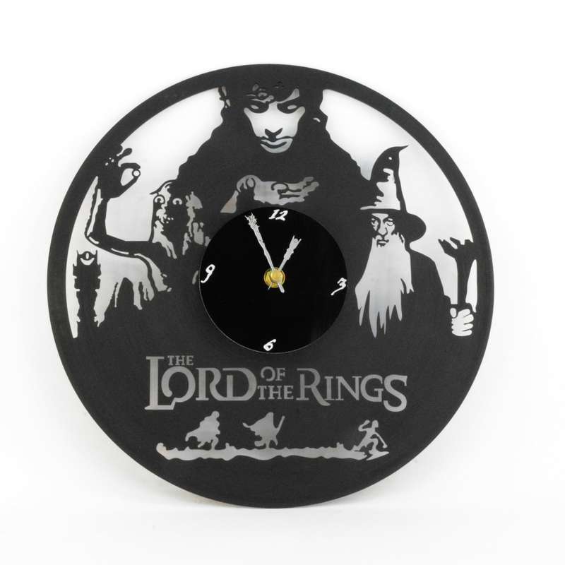 ساعت دیواری طرح سه گانه محبوب ارباب حلقه ها کد 01