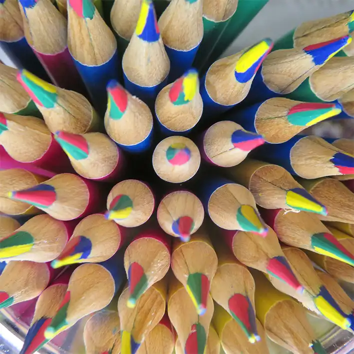 شابلون کد P2 به همراه مداد مجموعه 3 عددی