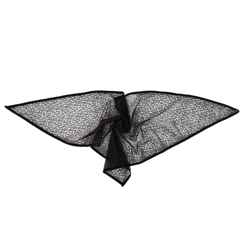 روسری زنانه مدل سه گوش توری طرح قلب