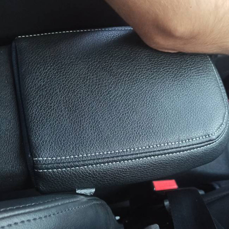 بالشتک زیر دستی محافظ کنسول خودرو مدل SP100-Blac مناسب برای شاهین