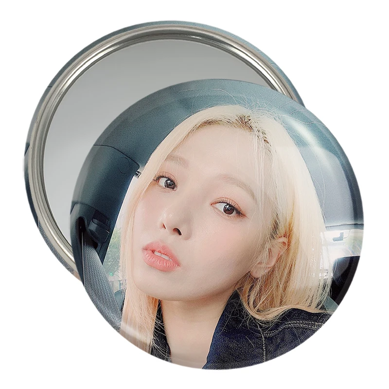 آینه جیبی خندالو مدل سومین گروه کارد Kard  کد 20149