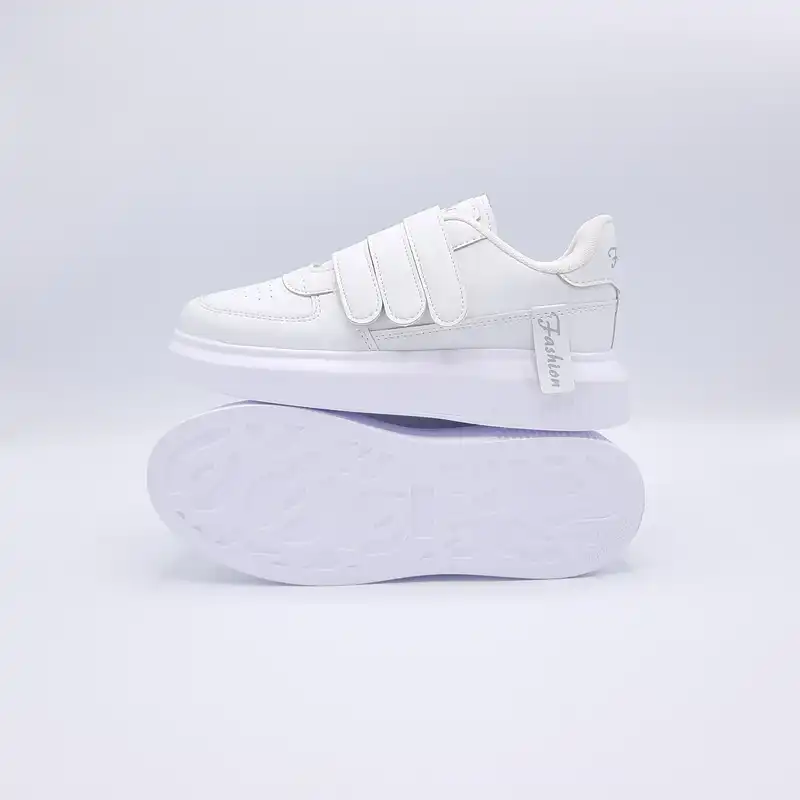 کفش روزمره زنانه مدل Fashion سه چسب M.D