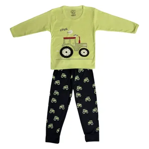 ست تی شرت و شلوار نوزادی مدل TRAT00