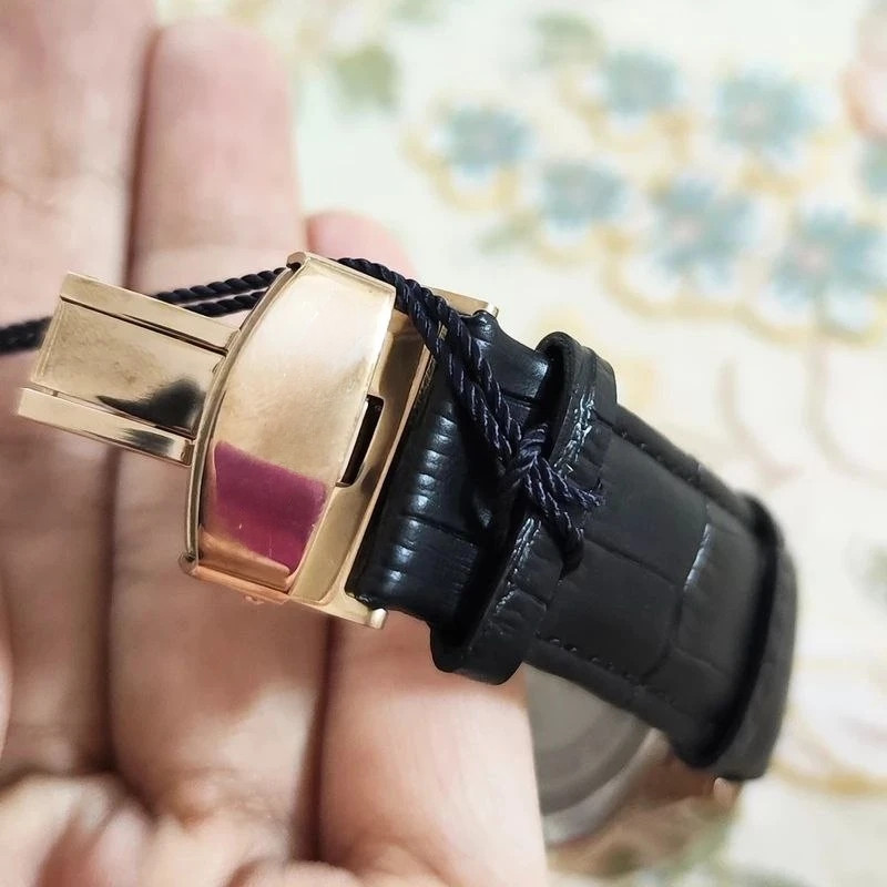 ساعت مچی عقربه‌ای مردانه کوارتز مدل کلاسیک تک موتوره بند چرم قفل فیکس کد 2