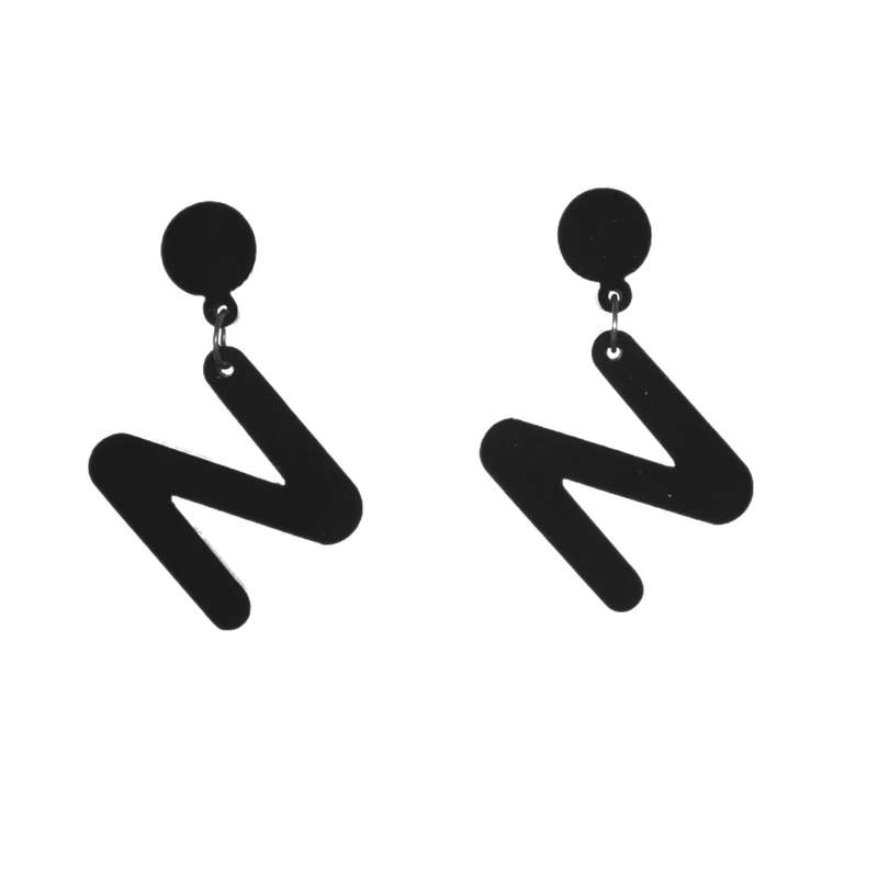 گوشواره دخترانه مدل حروف انگلیسی طرح N گوشواره دخترانه مدل حروف انگلیسی طرح N