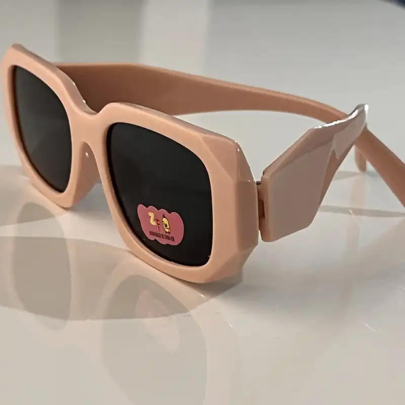 عینک آفتابی بچگانه مدل پناه کد P I N 5